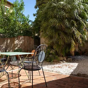 Sm32 Pacinotti Apartment