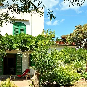 Apartment Seafront Garden House