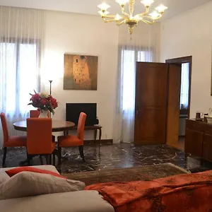 Castello 5888 B, Santa Marina, Calle Marcello, Canale Apartment