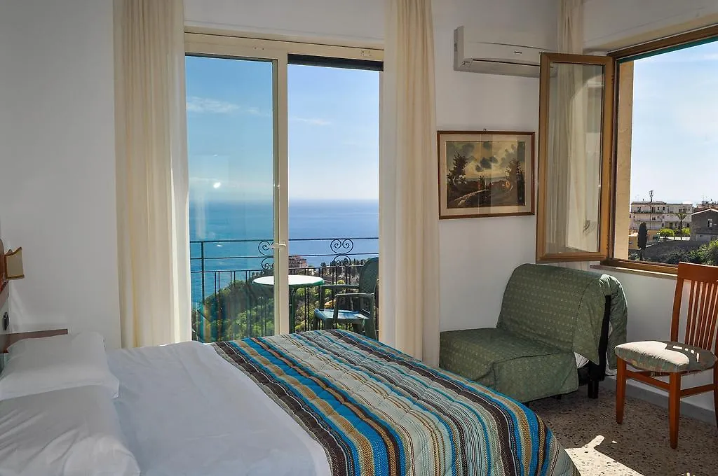 Hotel Condor Taormina 3*,